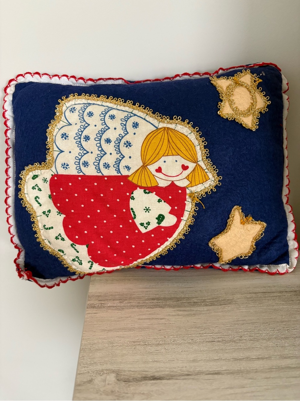 Vintage Handmade Angel Applique Folk Art Cottage Christmas Felt Pillow Decor